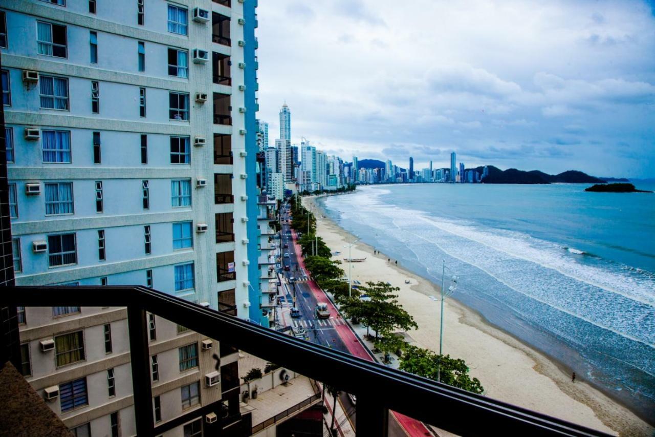 Apto Frente Mar Bal Camboriu Pe Na Areia Fantastica E Encantadora Vista Mar Балнеариу-Камбориу Экстерьер фото